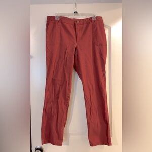 Women's petite trousers by C est 1946.